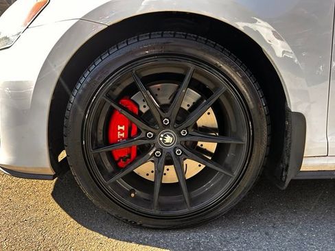 Used 2017 Volkswagen GTI Sport FWD image 30