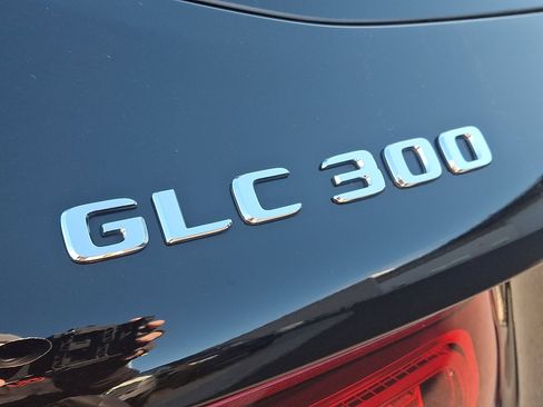 Certified 2022 Mercedes-Benz GLC 300 4MATIC image 30