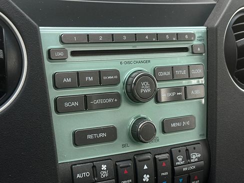 Used 2010 Honda Pilot EX-L image 18