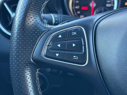 Used 2018 Mercedes-Benz CLA 250 image 36