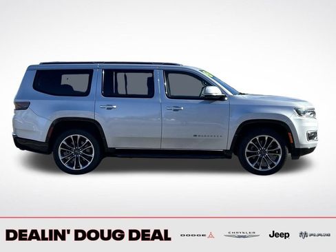 Used 2022 Jeep Wagoneer Series II w/ Premium Group I image 7