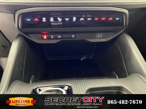 New 2026 Jeep Cherokee Limited AWD/4WD image 23