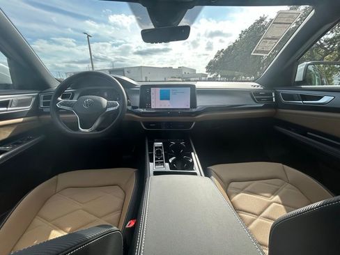 New 2026 Volkswagen Atlas Cross Sport SE image 10