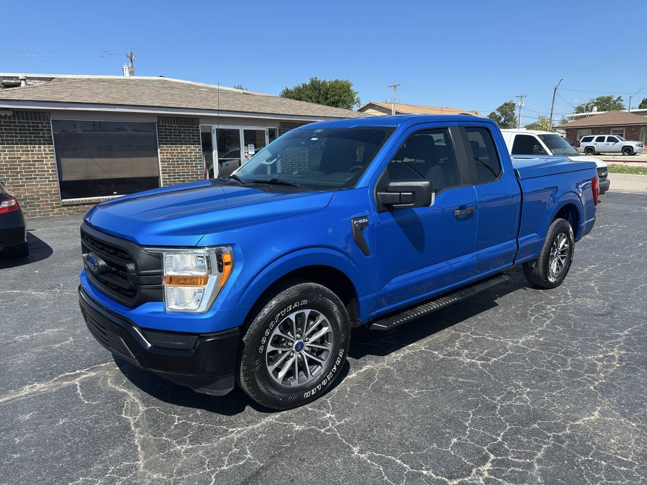 Used 2021 Ford F150 XL w/ Equipment Group 101A High RWD image 2