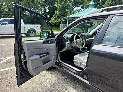 Used 2012 Subaru Forester 2.5X w/ Alloy Wheel Pkg image 9