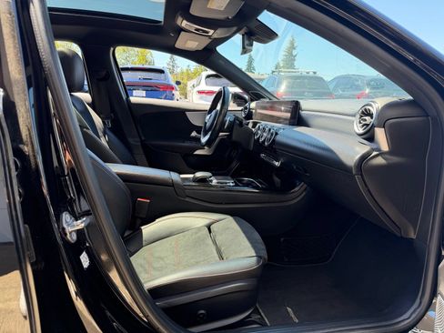 Used 2019 Mercedes-Benz A 220 4MATIC w/ AMG Line image 22