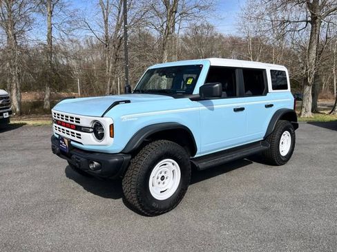Certified 2025 Ford Bronco Heritage Edition AWD/4WD image 2