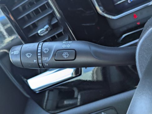 Used 2022 Chevrolet Silverado 1500 LT image 16