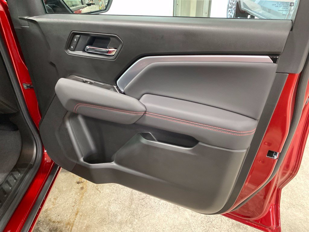 New 2026 Chevrolet Colorado Z71 w/ Technology Package AWD/4WD image 25