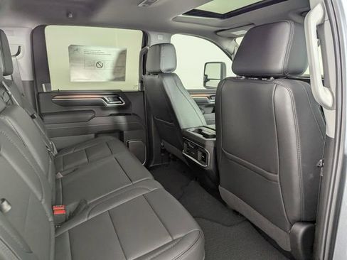 Used 2025 GMC Sierra 2500 Denali w/ Technology Package AWD/4WD image 26