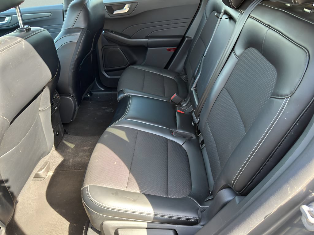 Used 2025 Ford Escape SE FWD image 11