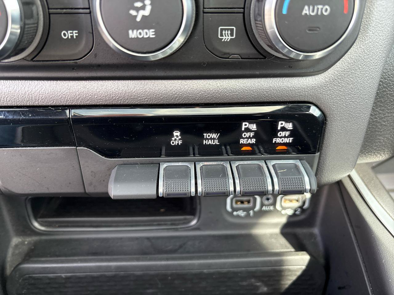 Used 2023 RAM 1500 Big Horn AWD/4WD image 27