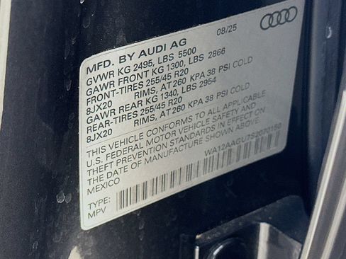 Used 2025 Audi Q5 Premium Plus w/ Premium Plus AWD/4WD image 49