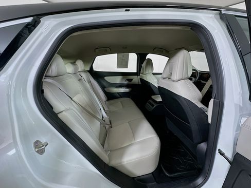 Used 2023 Nissan Ariya FWD image 29