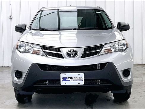 Used 2015 Toyota RAV4 LE AWD/4WD image 3