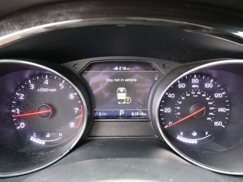 Used 2020 Kia Sedona SX FWD image 17