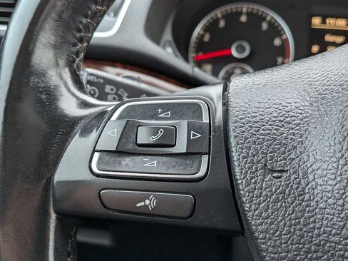 Used 2013 Volkswagen Passat 2.5 SEL Premium image 24