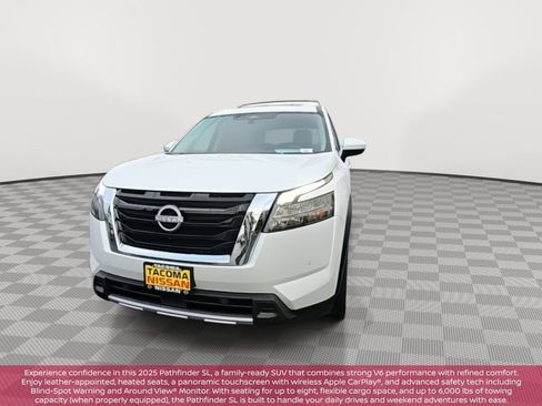 Used 2025 Nissan Pathfinder SL w/ SL Premium Package image 3
