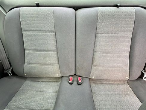 Used 2004 Ford Mustang Coupe image 30