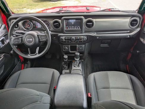 Used 2023 Jeep Gladiator Sport AWD/4WD image 13