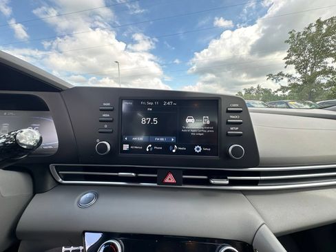 New 2026 Hyundai Elantra SEL Sport Premium FWD image 18