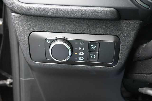 Used 2025 Ford Escape Active AWD/4WD image 30
