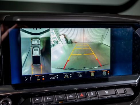 Used 2026 Chevrolet Silverado 1500 High Country image 11