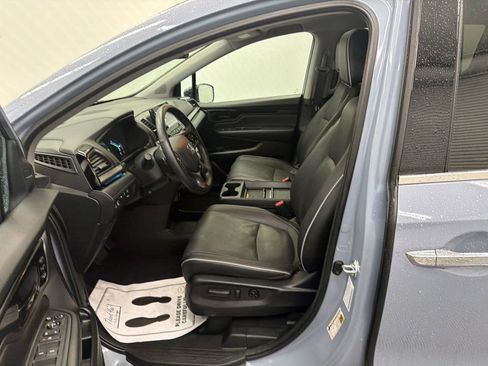 Used 2024 Honda Odyssey Elite image 9