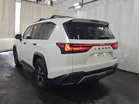 Used 2025 Lexus LX 700h Overtrail image 7