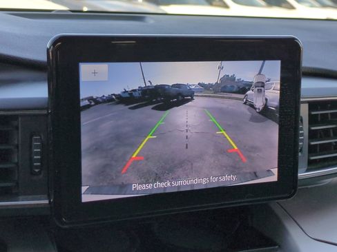 Certified 2022 Ford Explorer XLT w/ Equipment Group 202A image 20