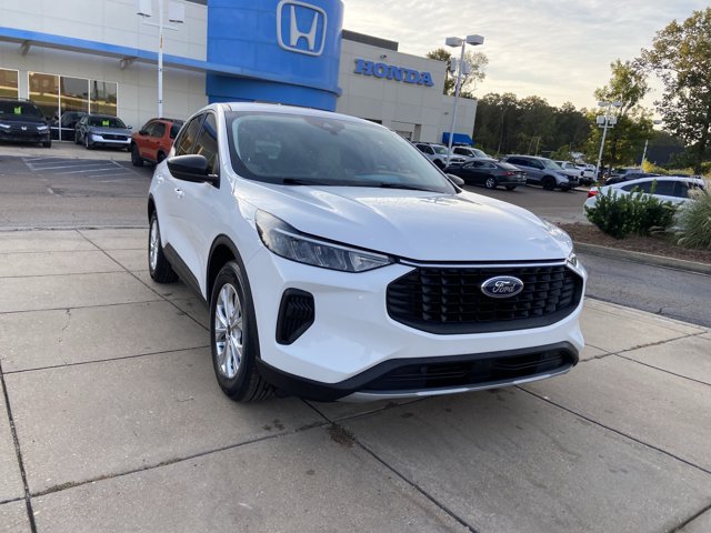 Used 2025 Ford Escape Active FWD image 5