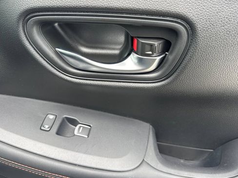 Certified 2025 Honda HR-V Sport image 21