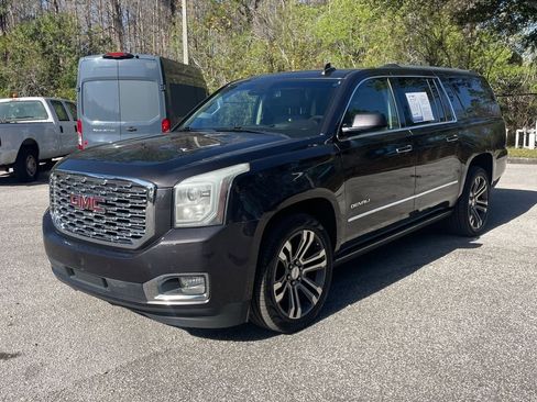 Used 2018 GMC Yukon XL Denali w/ Denali Ultimate Package image 2