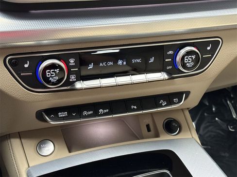 Certified 2025 Audi Q5 2.0T Premium Plus w/ Premium Plus Package image 19