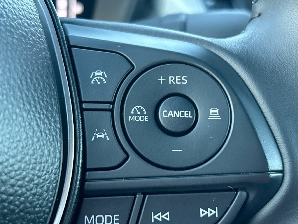 Used 2026 Toyota Corolla SE FWD image 17