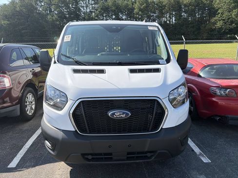 Used 2025 Ford Transit 250 Low Roof w/ Exterior Upgrade Package RWD image 18