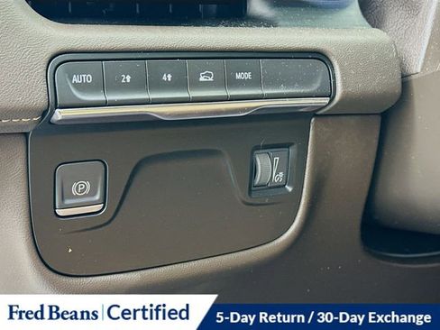 Used 2023 Cadillac Escalade Premium Luxury w/ LPO, Radiant Package image 12