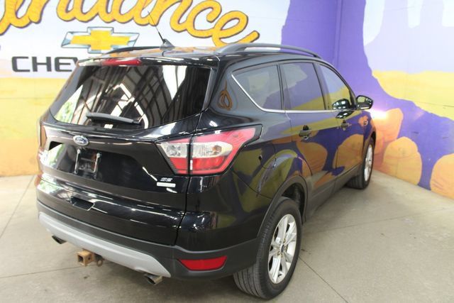 Used 2018 Ford Escape SE w/ SE SYNC Package FWD image 8