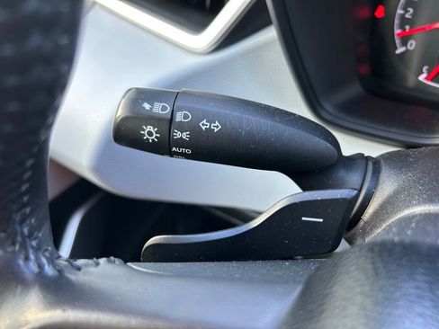 Used 2021 Toyota Corolla SE image 21