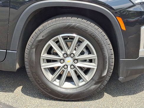 Used 2023 Chevrolet Traverse LT image 10