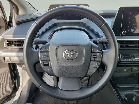 Used 2024 Toyota Prius LE image 19