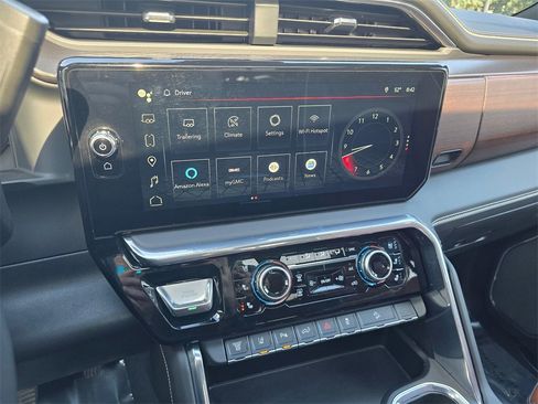 Used 2024 GMC Sierra 3500 Denali Ultimate image 30