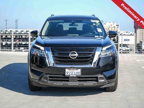 Used 2022 Nissan Pathfinder SV FWD image 2