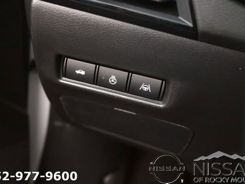 New 2026 Nissan Sentra SR FWD image 24