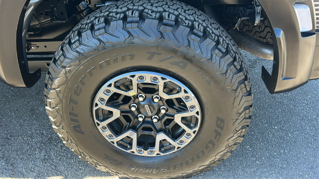 Certified 2025 Ford F150 Raptor w/ Equipment Group 803A Raptor R AWD/4WD image 6