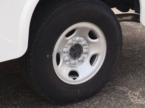 New 2025 GMC Savana 3500 w/ Power Convenience Package RWD image 24