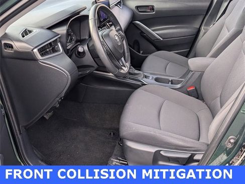 Used 2023 Toyota Corolla Cross LE image 5
