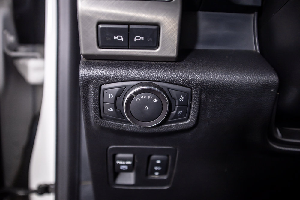 Used 2018 Ford F150 Limited AWD/4WD image 34