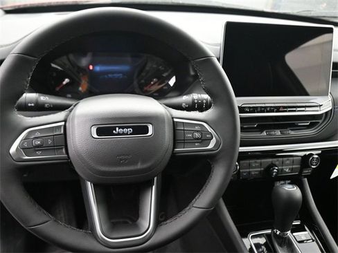 New 2026 Jeep Compass Latitude image 41