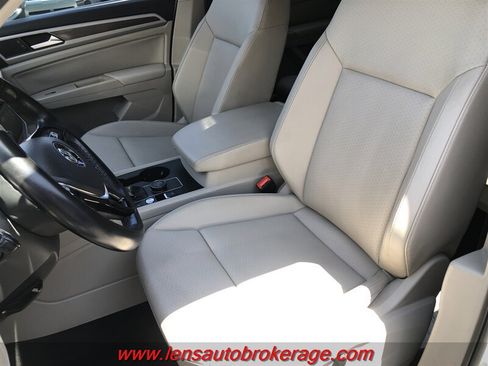 Used 2018 Volkswagen Atlas SE AWD/4WD image 12